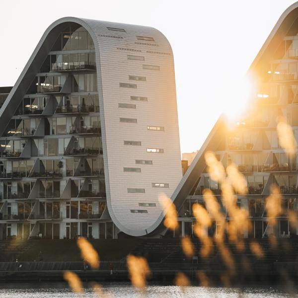 Sonnenuntergang über Bølgen in Vejle