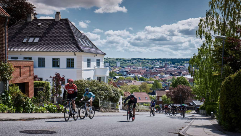 Radfahrer für das Frühlingsradrennen Grejsdalsløbet