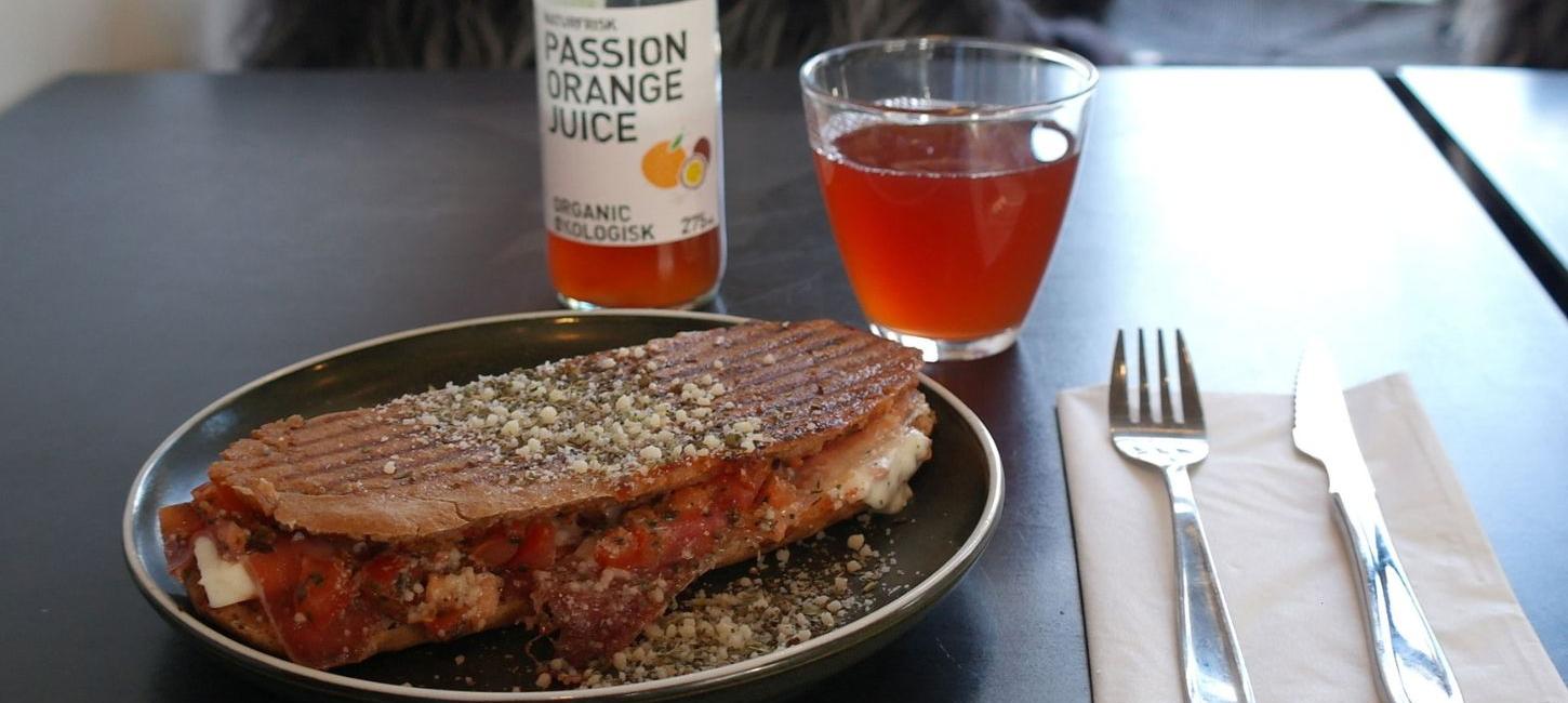 Mittagessen im von den Wikingern inspirierten SEJD Café & Boutique