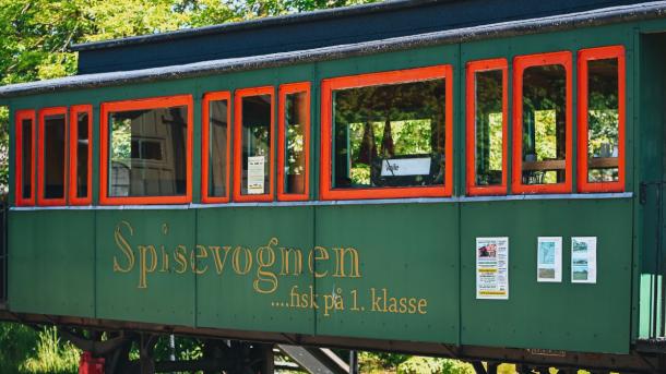 Eisenbahnwaggon am Bahnhof Bindeballe am Bindeballestien