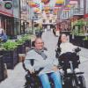 Zwei Rollstuhlfahrer in Vejle Midtpunkt