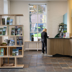 Das Tourismusbüro VisitVejle in Vejle nach der Renovierung im Jahr 2023