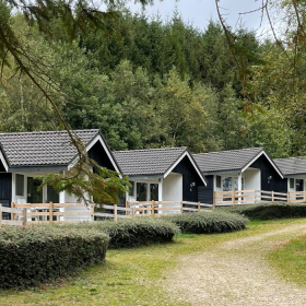 Riis Ferieparks Campinghütten