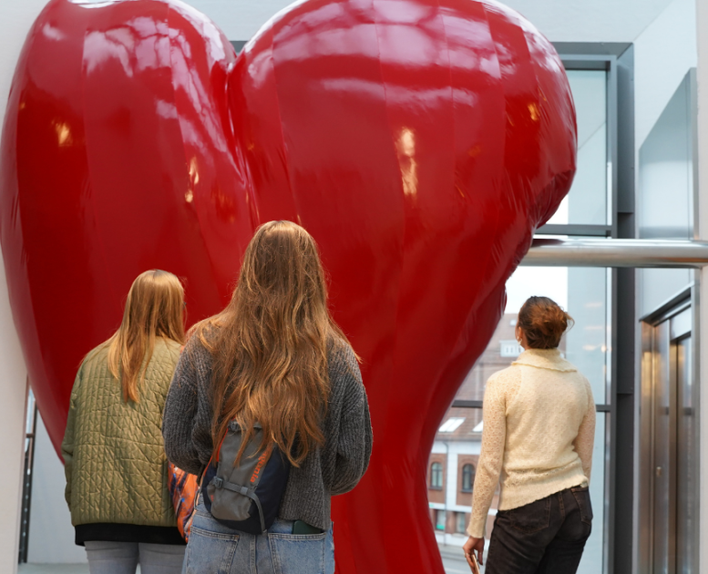 Besucher im Vejle Kunstmuseum